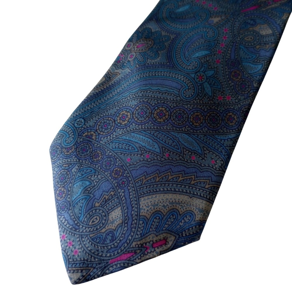 Briar Mens Paisley Silk Tie Blue Grey Pink Hand Fashioned Made in USA Italian